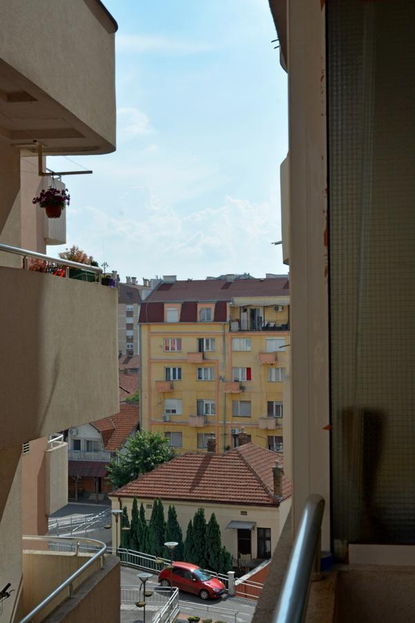 Trident Apartments 2 Ni Exteriör bild
