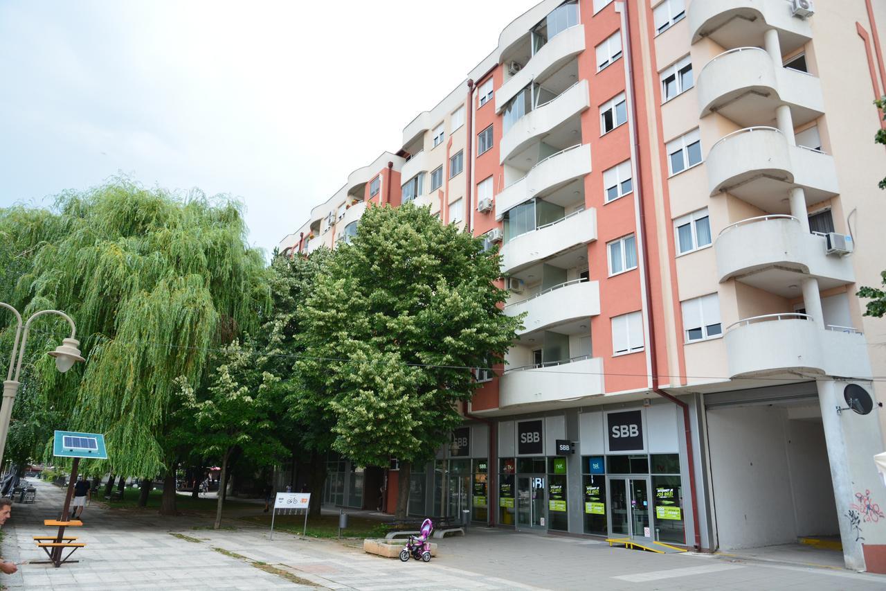 Trident Apartments 2 Ni Exteriör bild